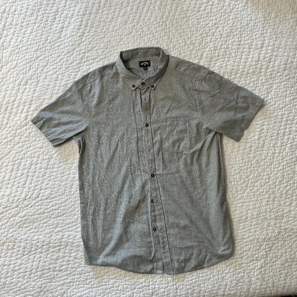 Billabong - Men's Short Sleeve Casual Button Down Shirt - XL